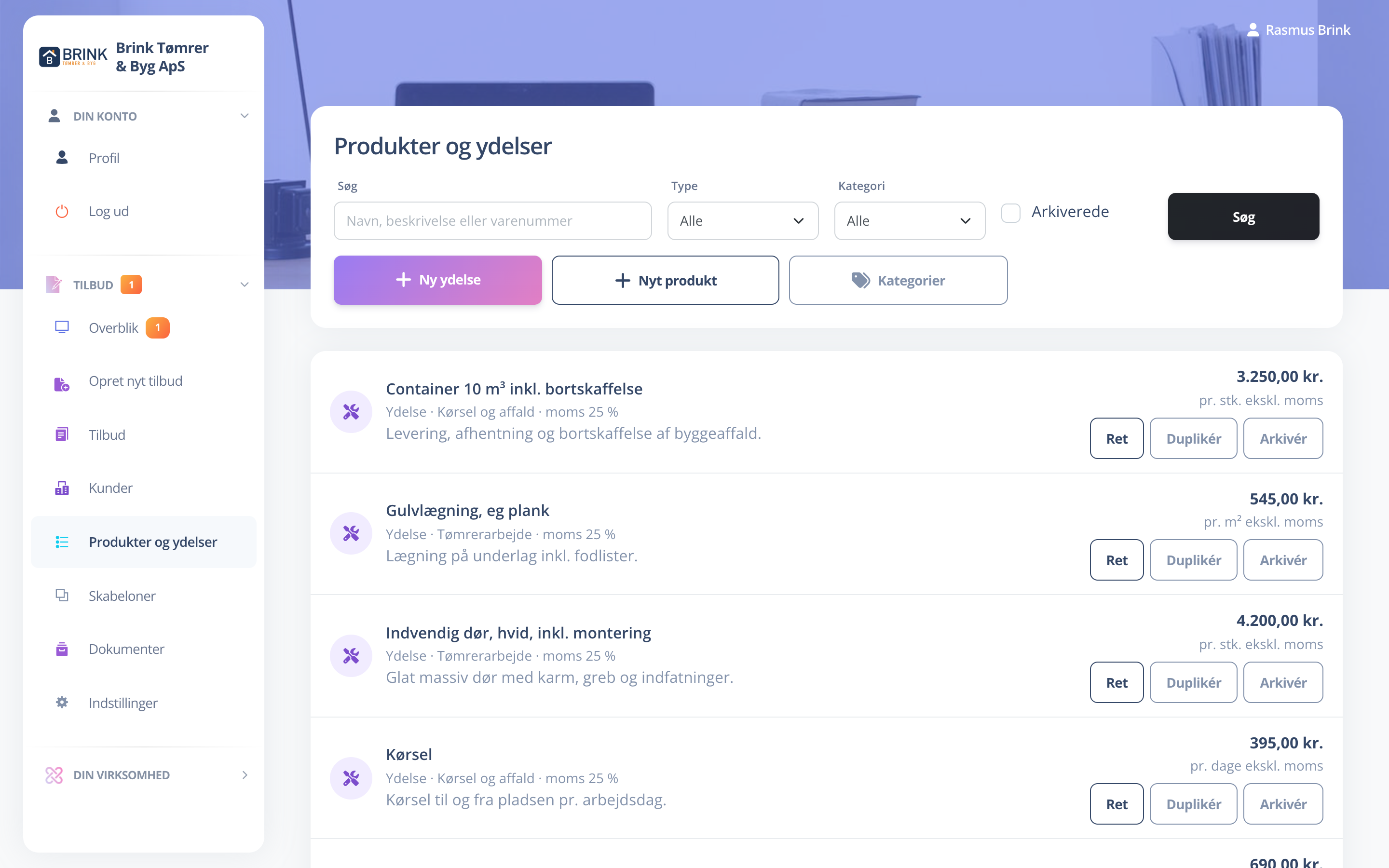 Produkter og ydelser med pris, enhed, moms og kategori